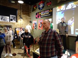 Elvis im 48er Tandler 15.03.2026